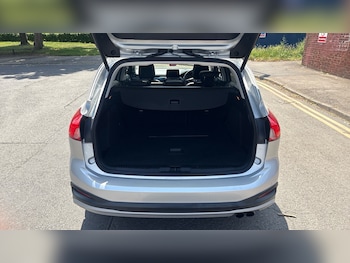 Used Ford Focus 2020 for sale - 78708724: Photo