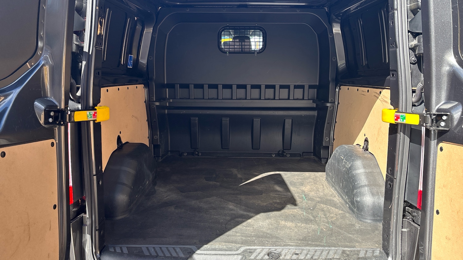 Used Ford Transit Custom 2023 for sale - 75968438: Photo 12