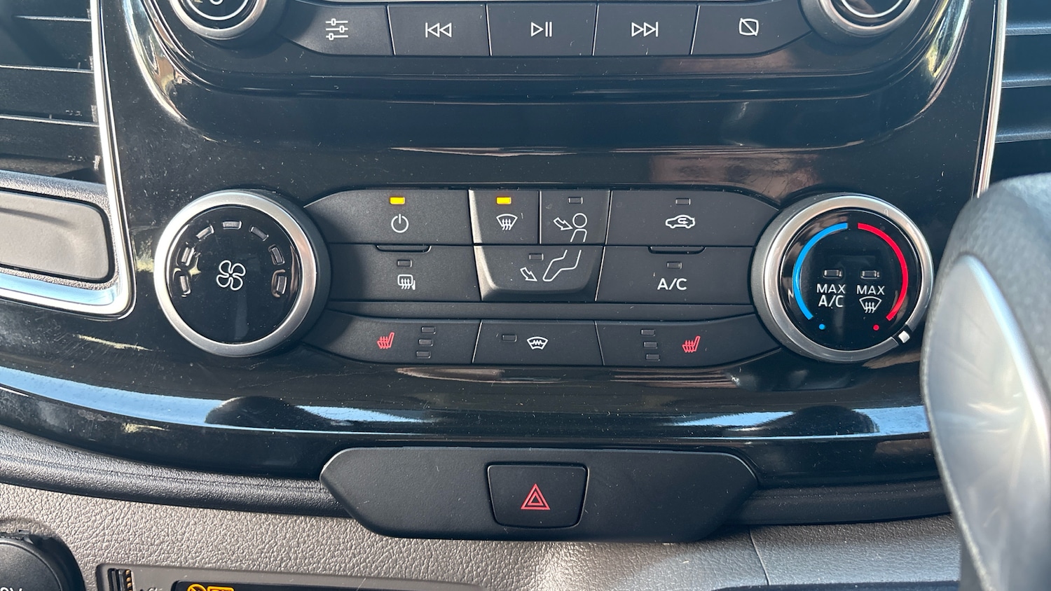 Used Ford Transit Custom 2023 for sale - 75968438: Photo 32