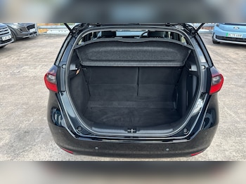 Used Honda Jazz 2023 for sale - 79220160: Photo