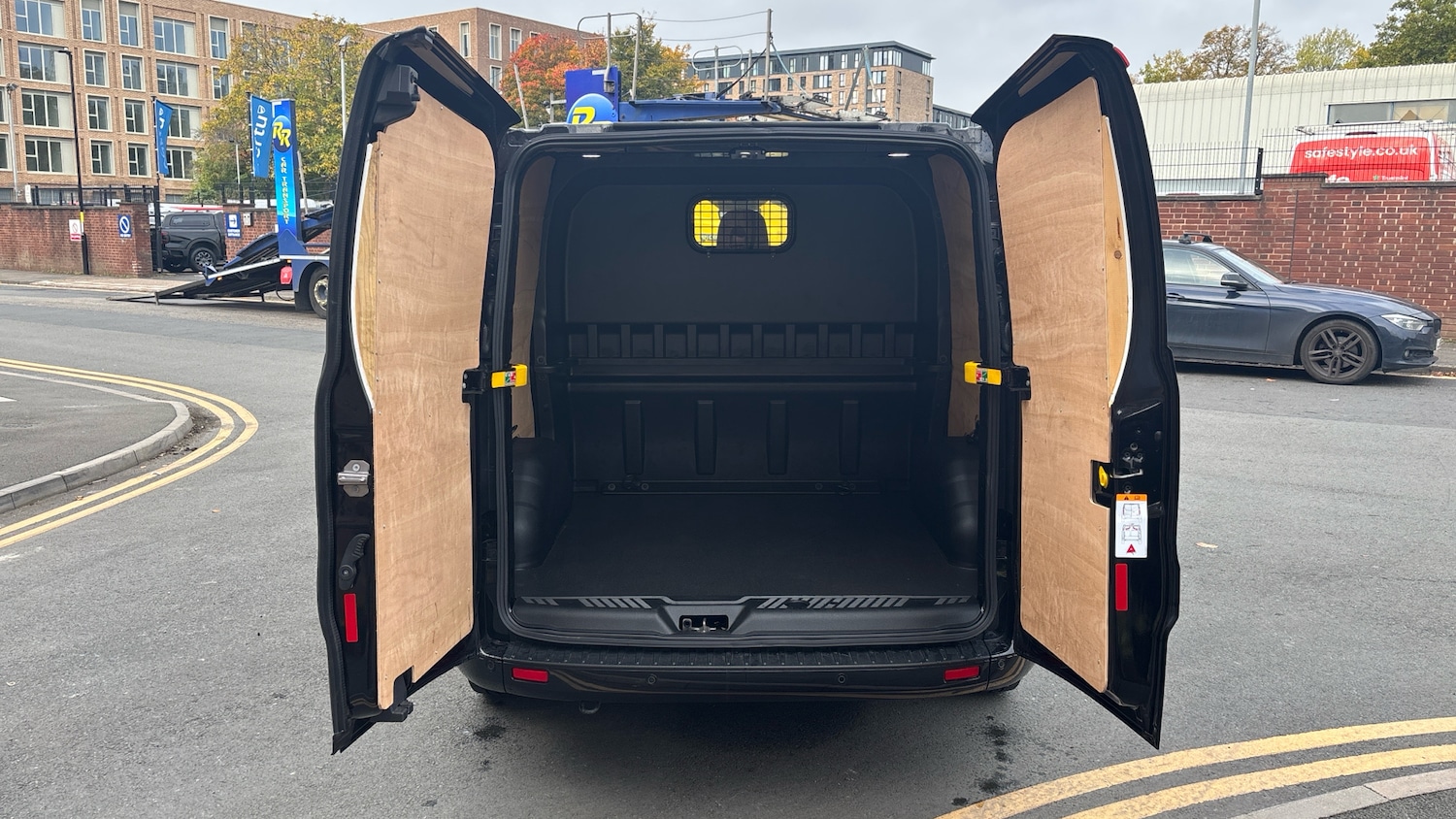 Used Ford Transit Custom 2023 for sale - 76393922: Photo 3