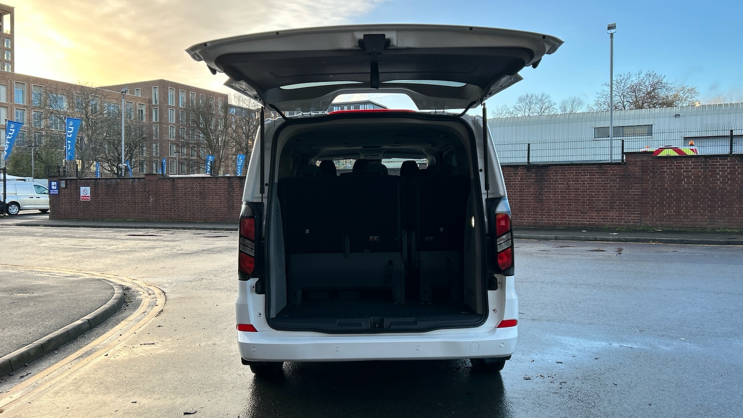 Used Ford Tourneo Custom 2026 for sale - 78155274: Photo 3