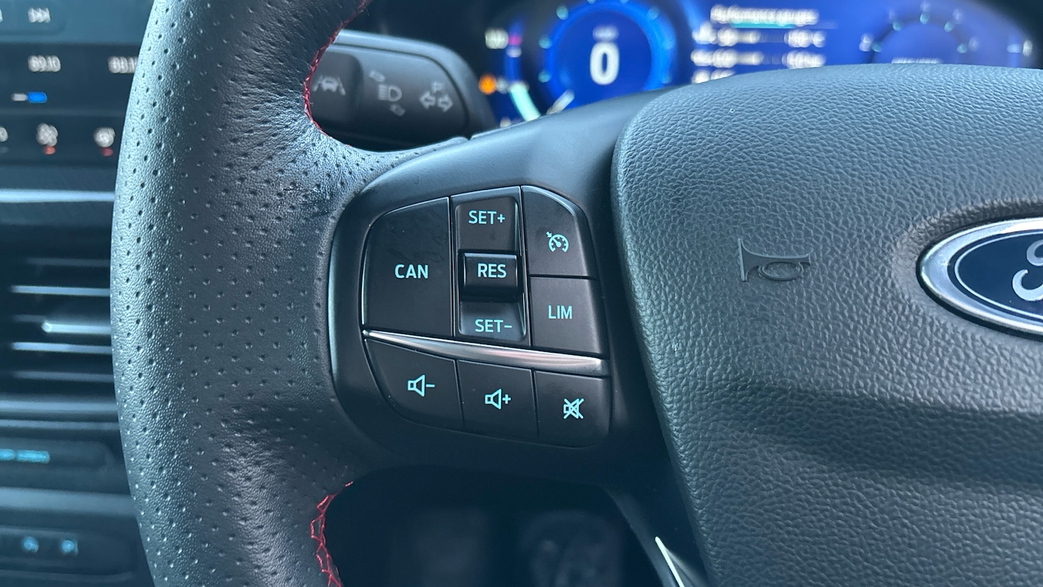 Used Ford Focus 2023 for sale - 77023346: Photo 23