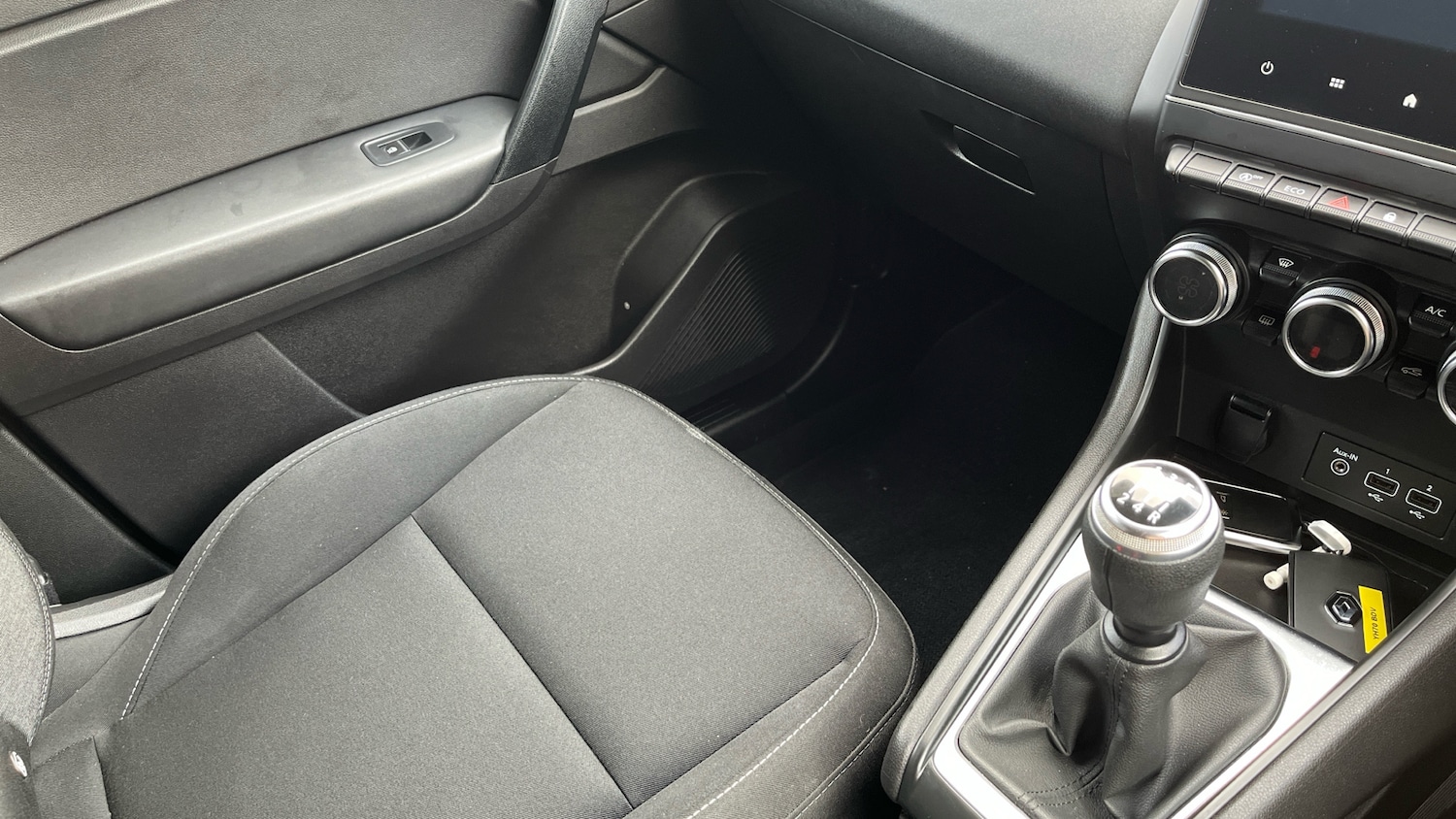 Used Renault Captur 2020 for sale - 77643601: Photo 14