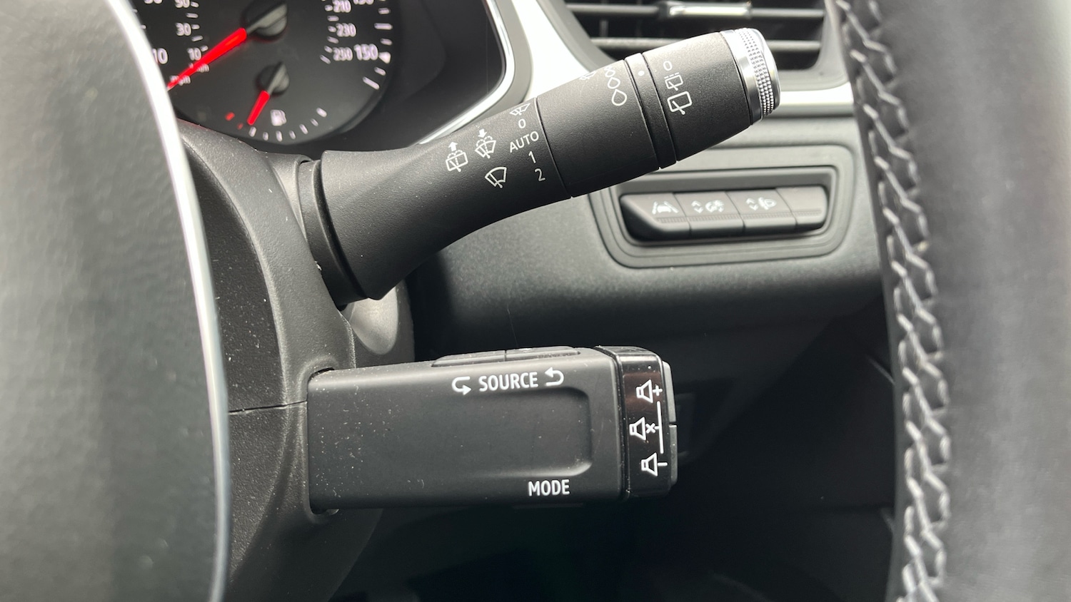 Used Renault Captur 2020 for sale - 77643601: Photo 24