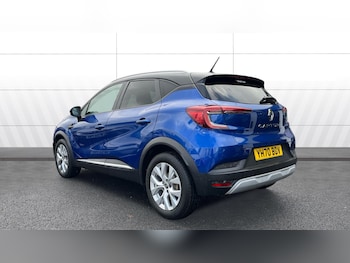 Used Renault Captur 2020 for sale - 77643601: Photo