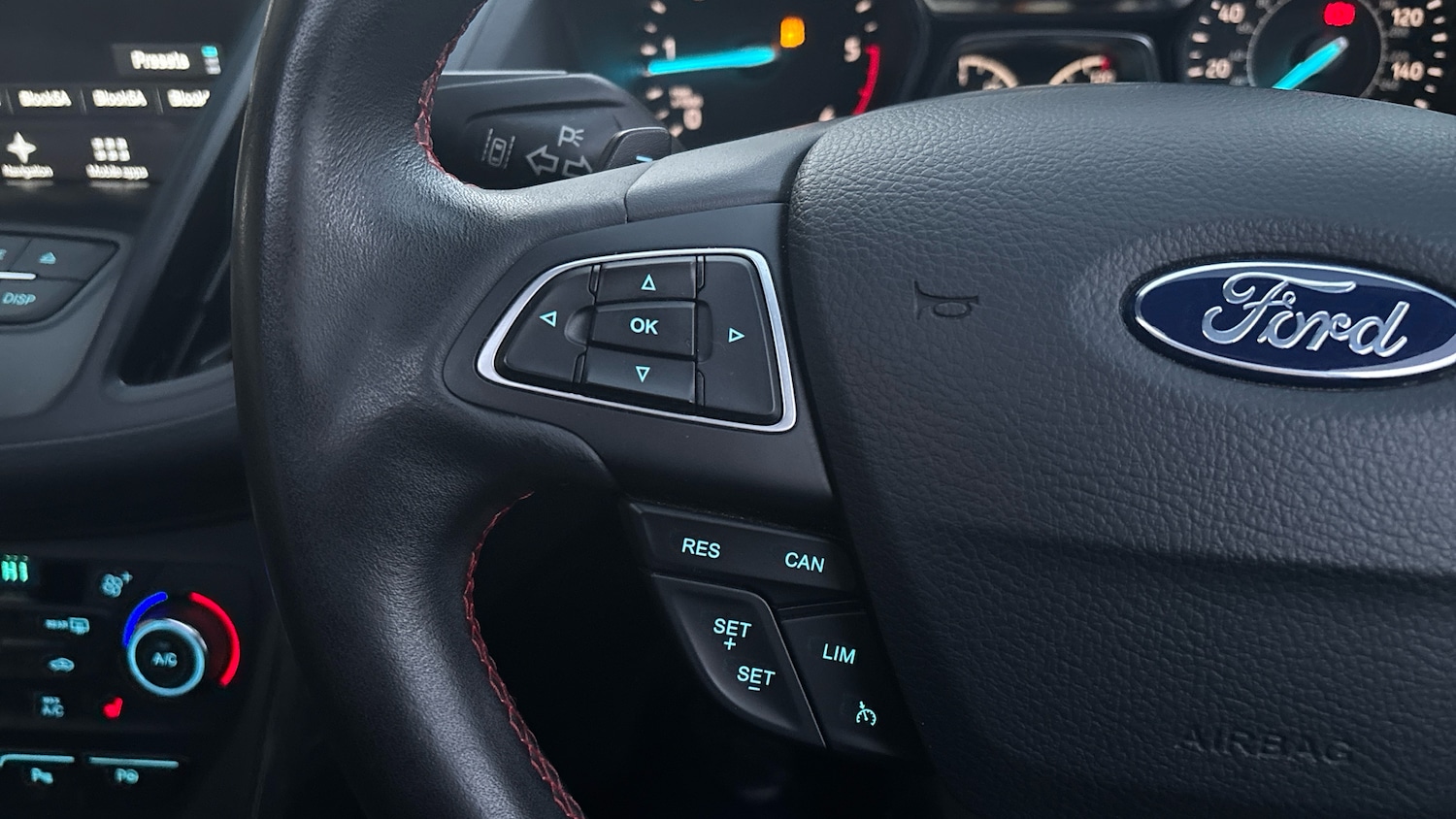 Used Ford Kuga 2018 for sale - 76910923: Photo 24