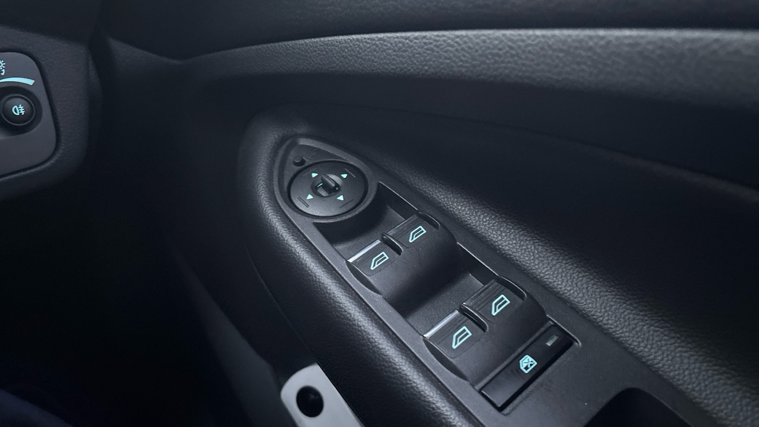 Used Ford Kuga 2018 for sale - 76910923: Photo 39