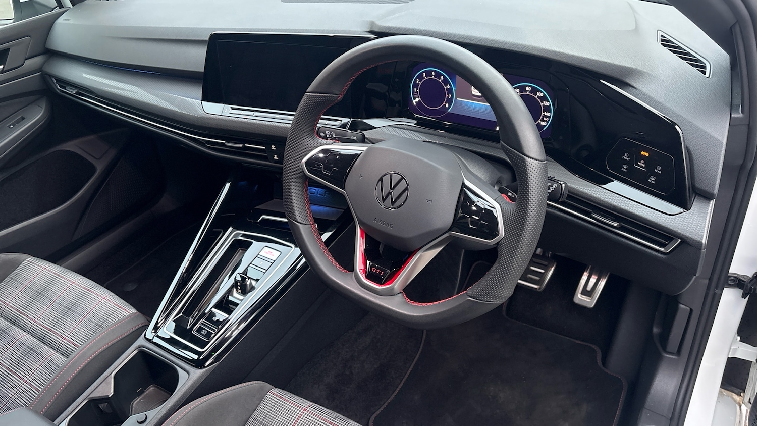 Used Volkswagen Golf 2024 for sale - 77817868: Photo 11