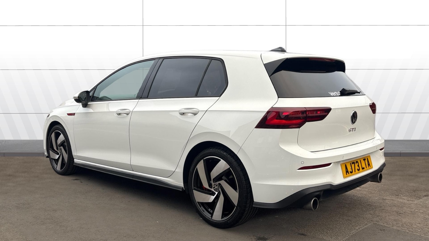 Used Volkswagen Golf 2024 for sale - 77817868: Photo 2