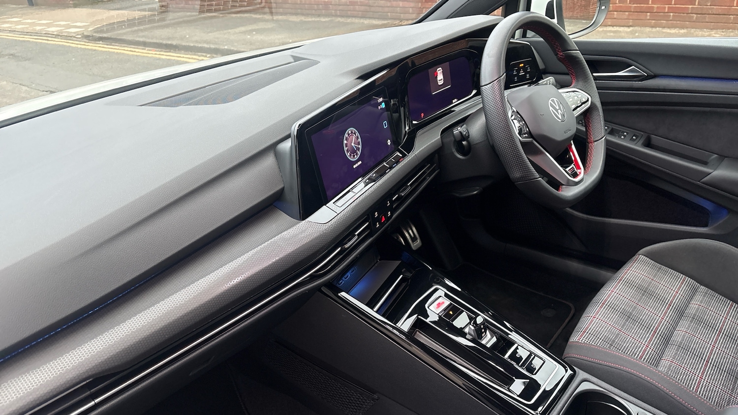 Used Volkswagen Golf 2024 for sale - 77817868: Photo 9