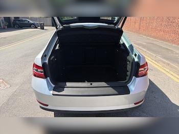 Used Skoda Superb 2016 for sale - 79320165: Photo
