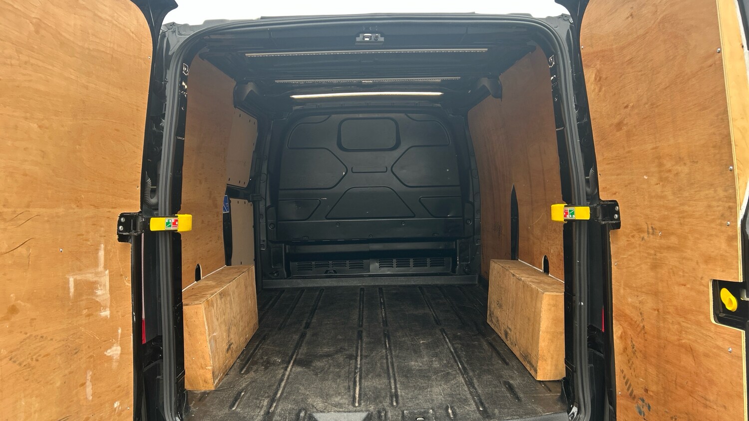 Used Ford Transit Custom 2023 for sale - 76421761: Photo 12