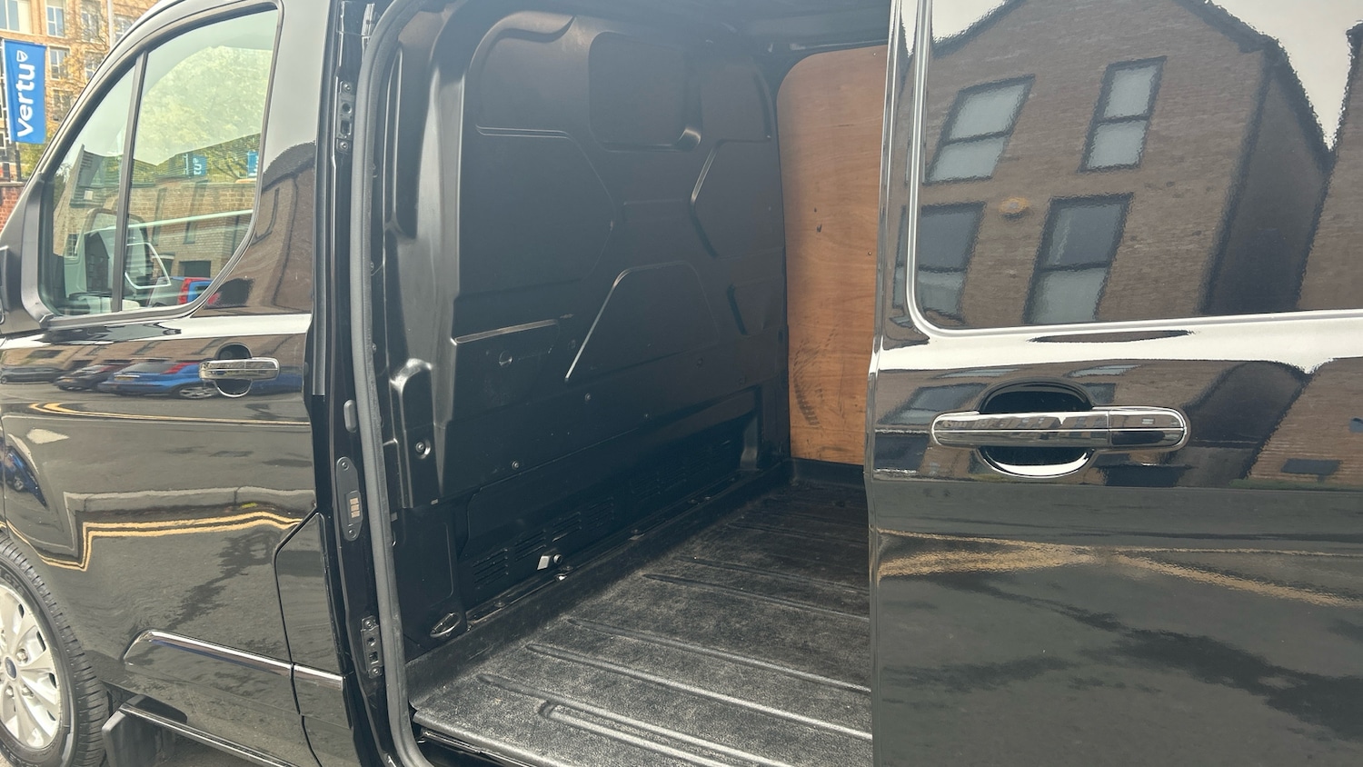 Used Ford Transit Custom 2023 for sale - 76421761: Photo 5