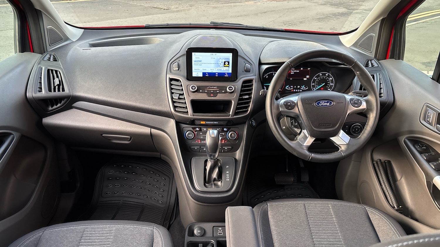 Used Ford Grand Tourneo Connect 2022 for sale - 76577026: Photo 10