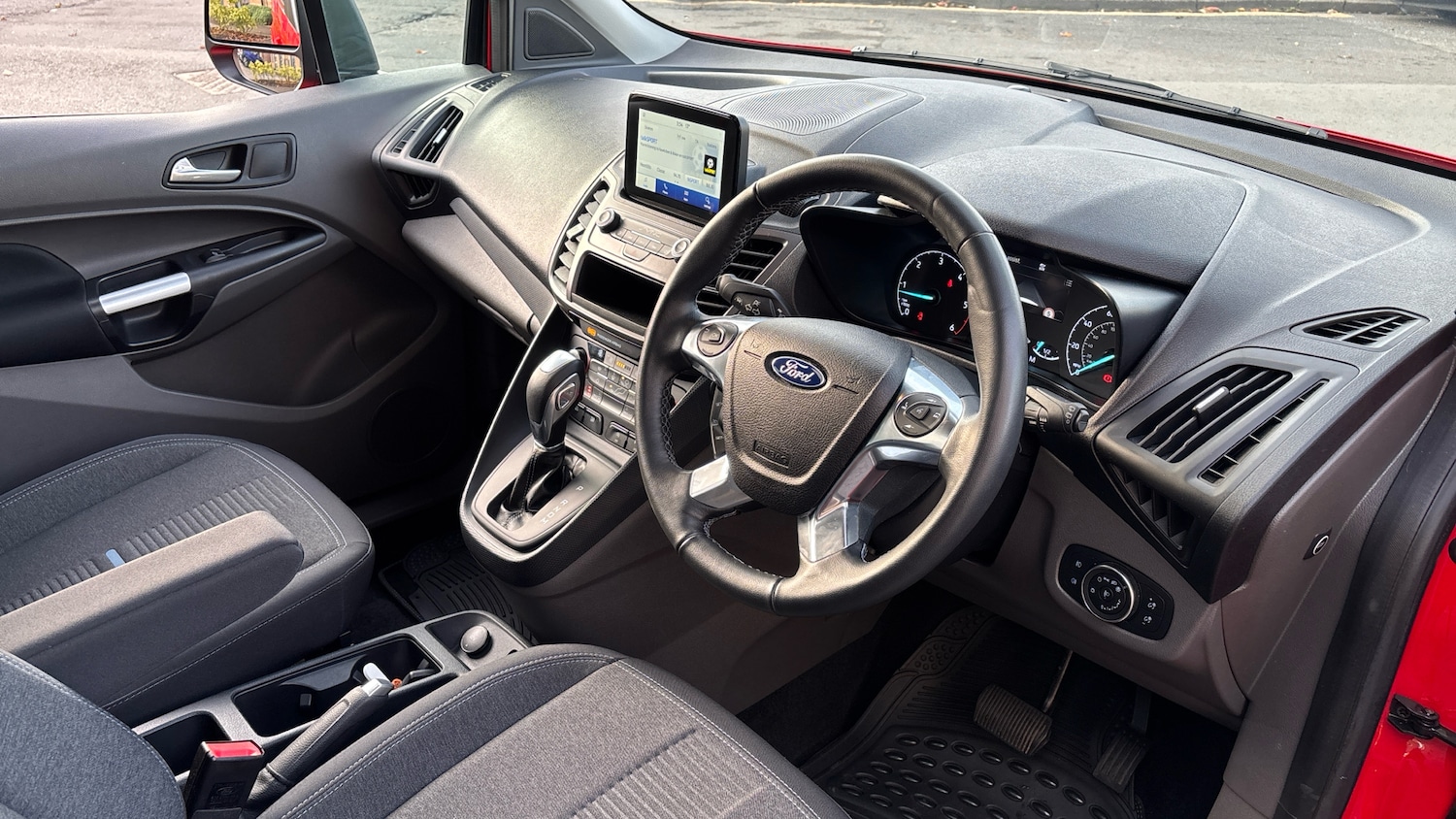 Used Ford Grand Tourneo Connect 2022 for sale - 76577026: Photo 11