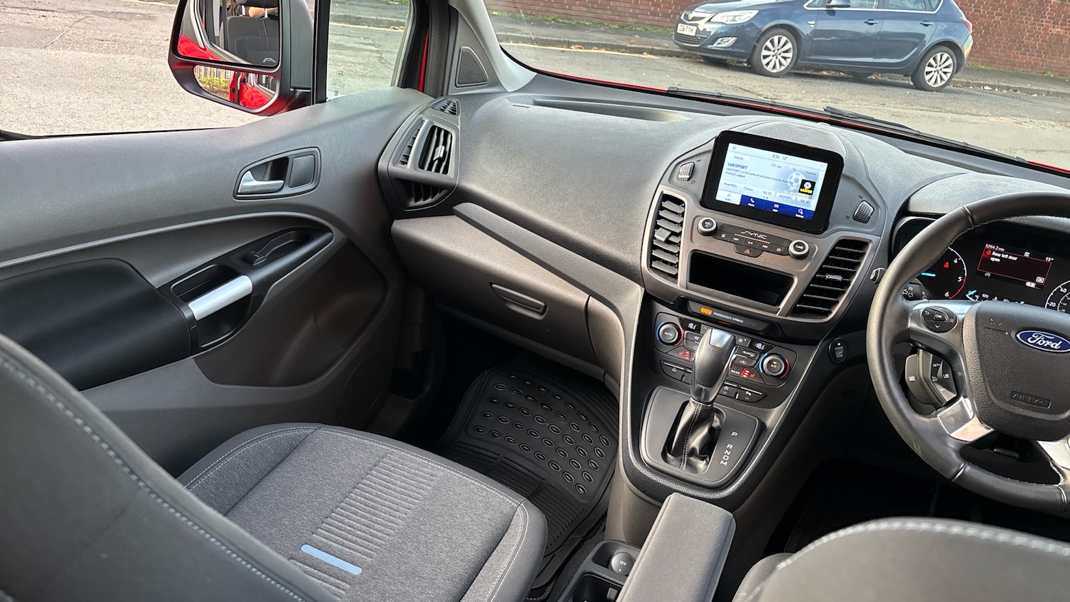 Used Ford Grand Tourneo Connect 2022 for sale - 76577026: Photo 14