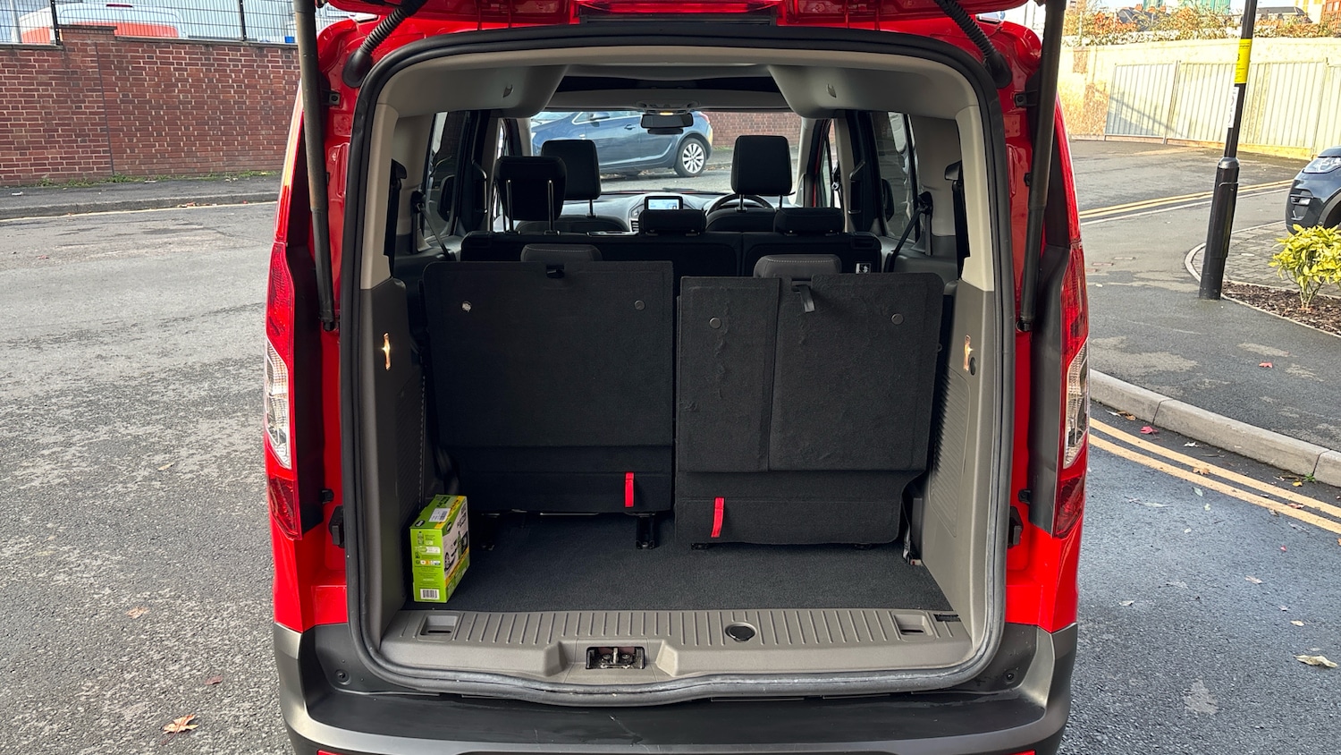 Used Ford Grand Tourneo Connect 2022 for sale - 76577026: Photo 4