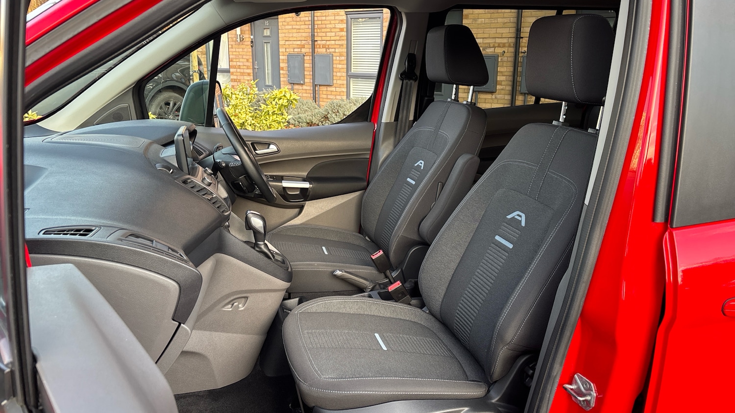 Used Ford Grand Tourneo Connect 2022 for sale - 76577026: Photo 44