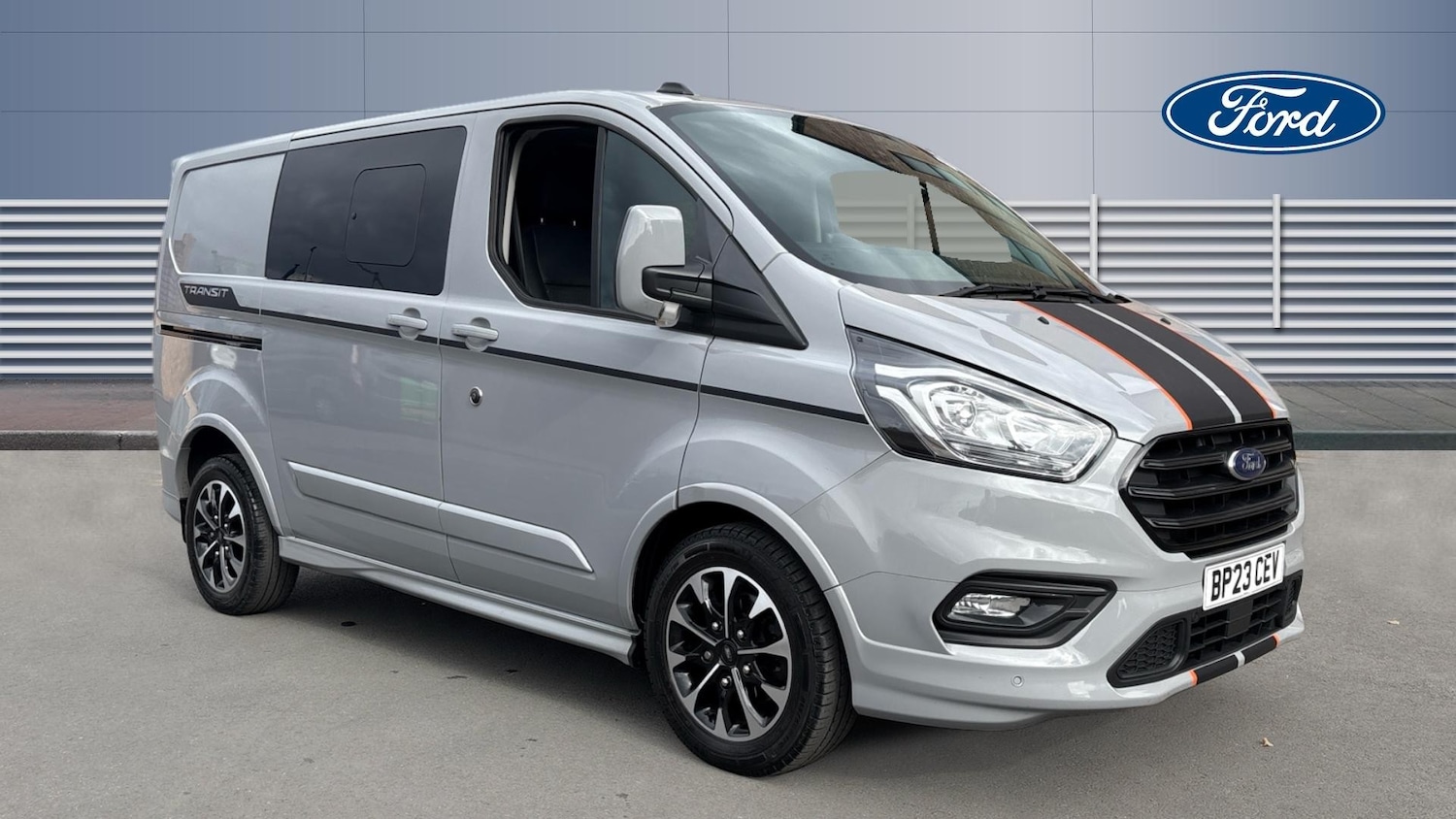 Used Ford Transit Custom 2023 for sale - 76143600: Photo 1