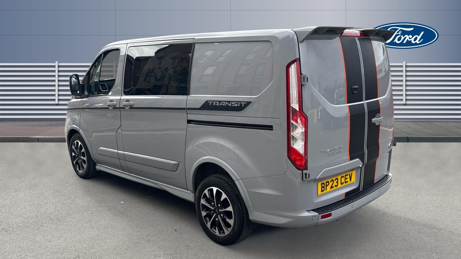 Used Ford Transit Custom 2023 for sale - 76143600: Photo 2