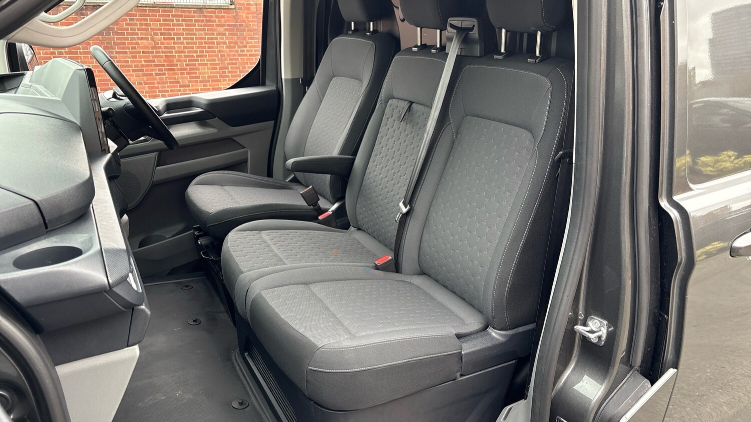 Used Ford Transit Custom 2025 for sale - 77745360: Photo 33