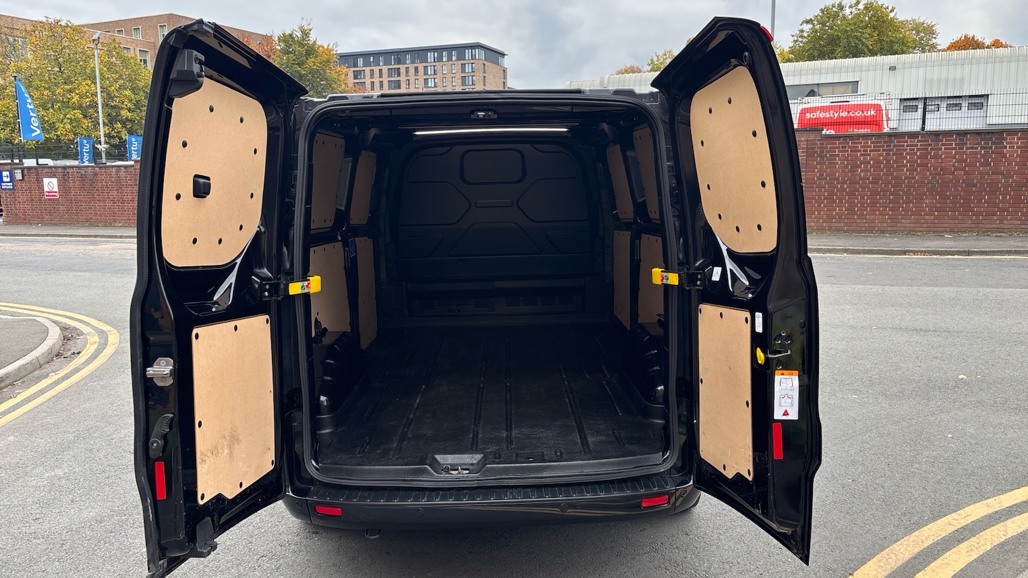 Used Ford Transit Custom 2023 for sale - 76311271: Photo 3