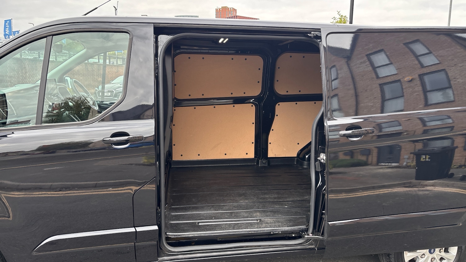 Used Ford Transit Custom 2023 for sale - 76311271: Photo 5