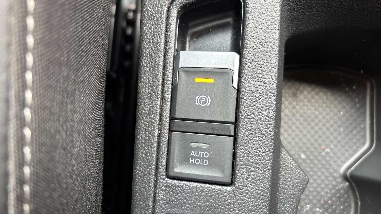 Used Volkswagen T-Roc 2023 for sale - 76577030: Photo 33