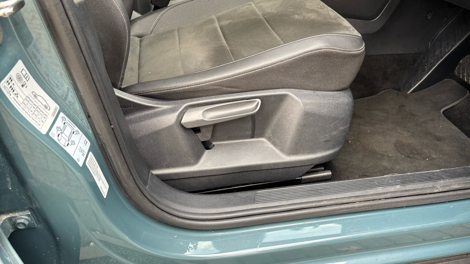 Used Volkswagen T-Roc 2023 for sale - 76577030: Photo 36