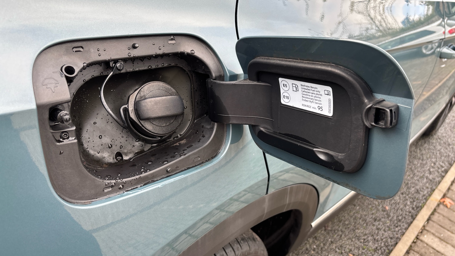 Used Volkswagen T-Roc 2023 for sale - 76577030: Photo 37