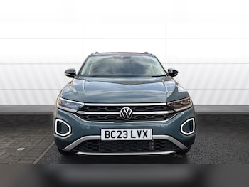 Used Volkswagen T-Roc 2023 for sale - 76577030: Photo