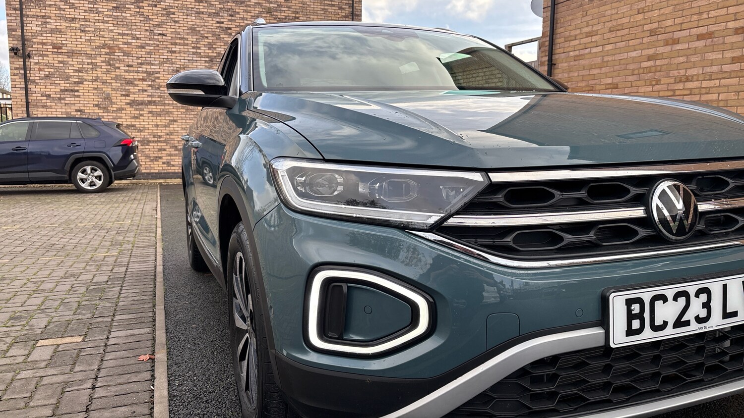 Used Volkswagen T-Roc 2023 for sale - 76577030: Photo 43