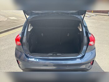 Used Ford Focus 2021 for sale - 75910844: Photo