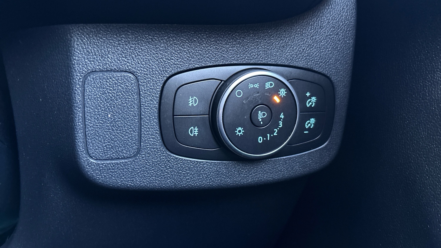 Used Ford Puma 2021 for sale - 77365124: Photo 27