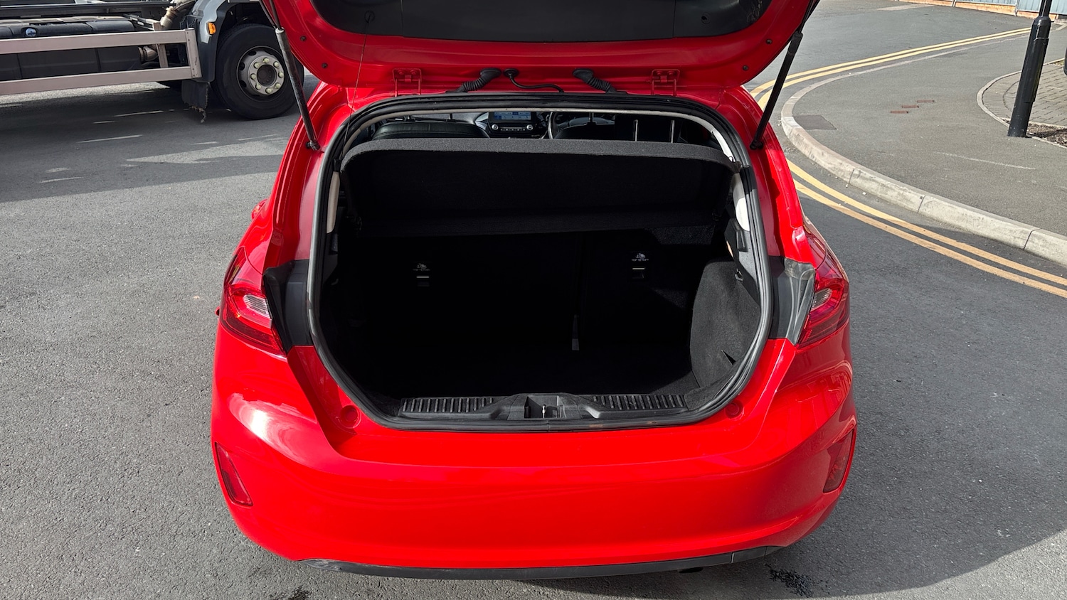 Used Ford Fiesta 2018 for sale - 76193040: Photo 4