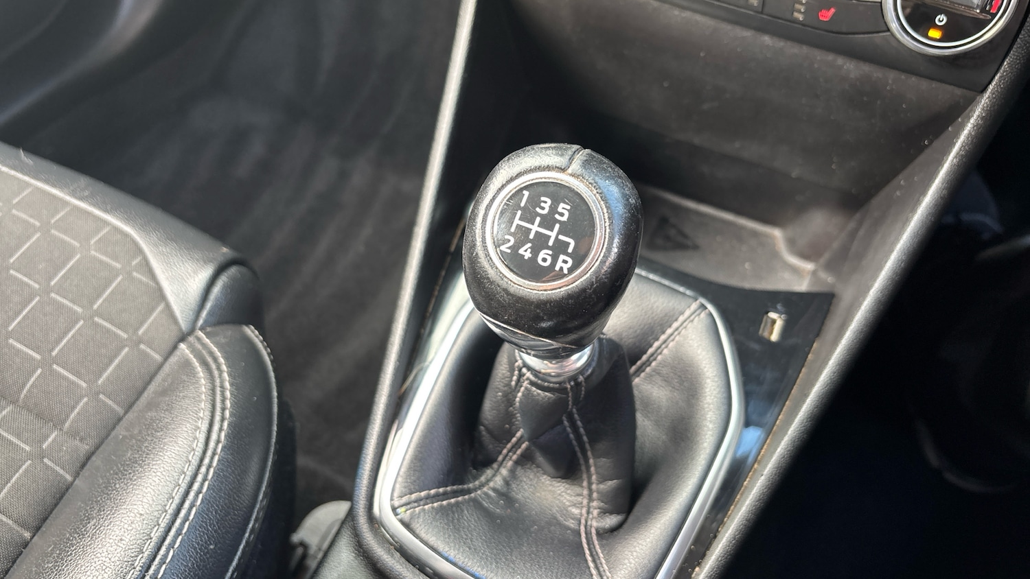 Used Ford Fiesta 2018 for sale - 76193040: Photo 44