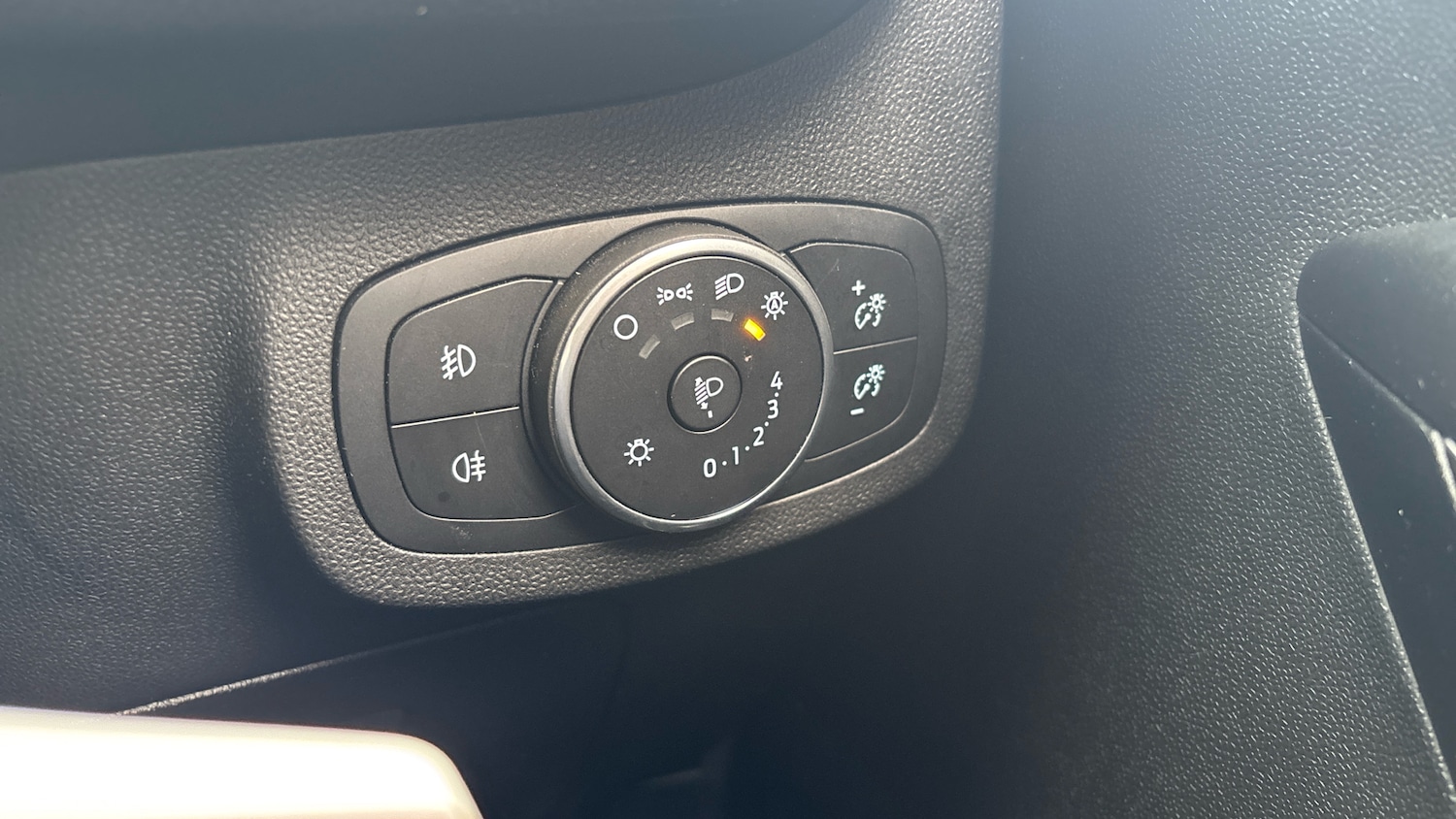 Used Ford Fiesta 2018 for sale - 77296427: Photo 25