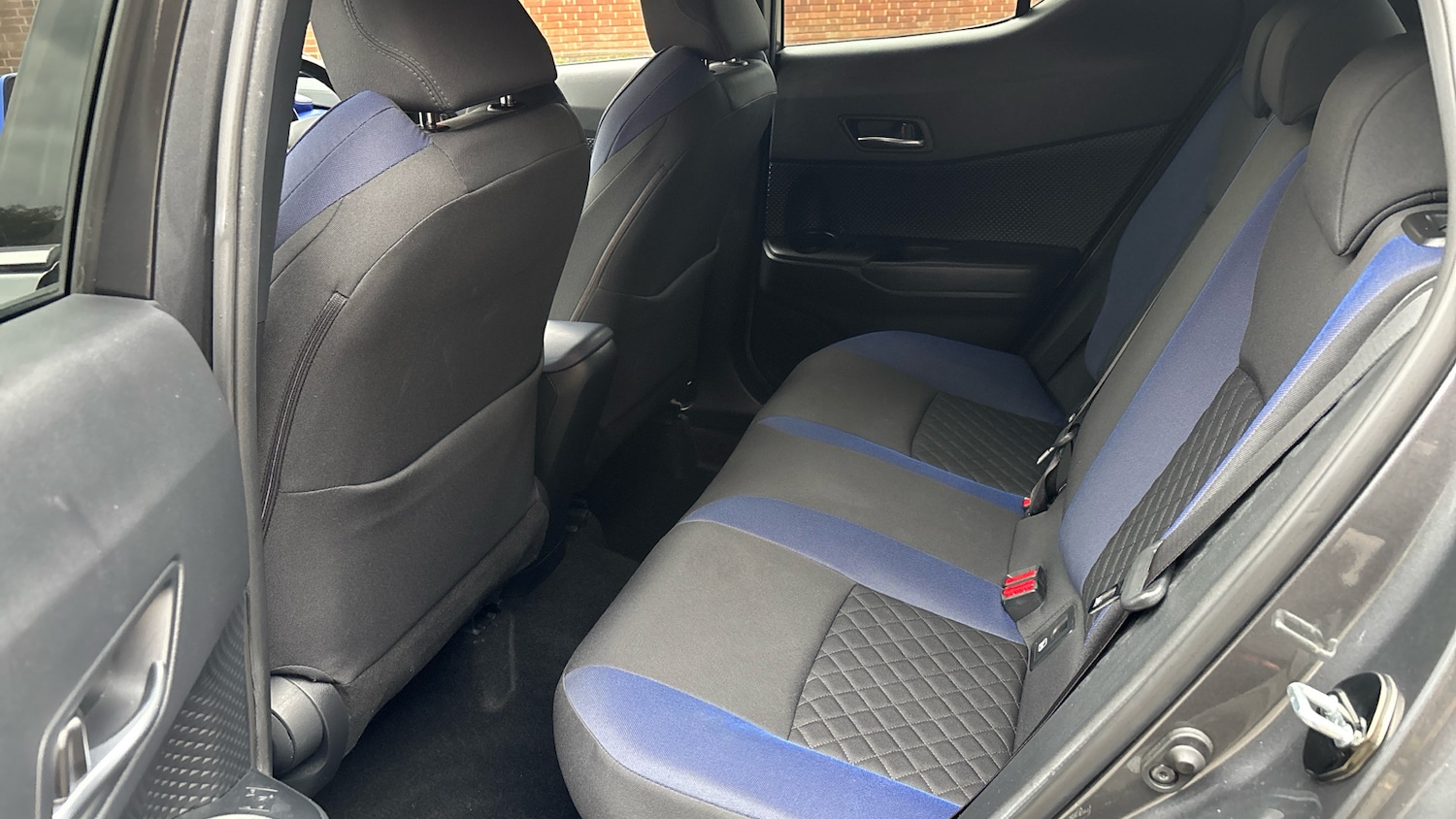 Used Toyota C-HR 2021 for sale - 76319967: Photo 16