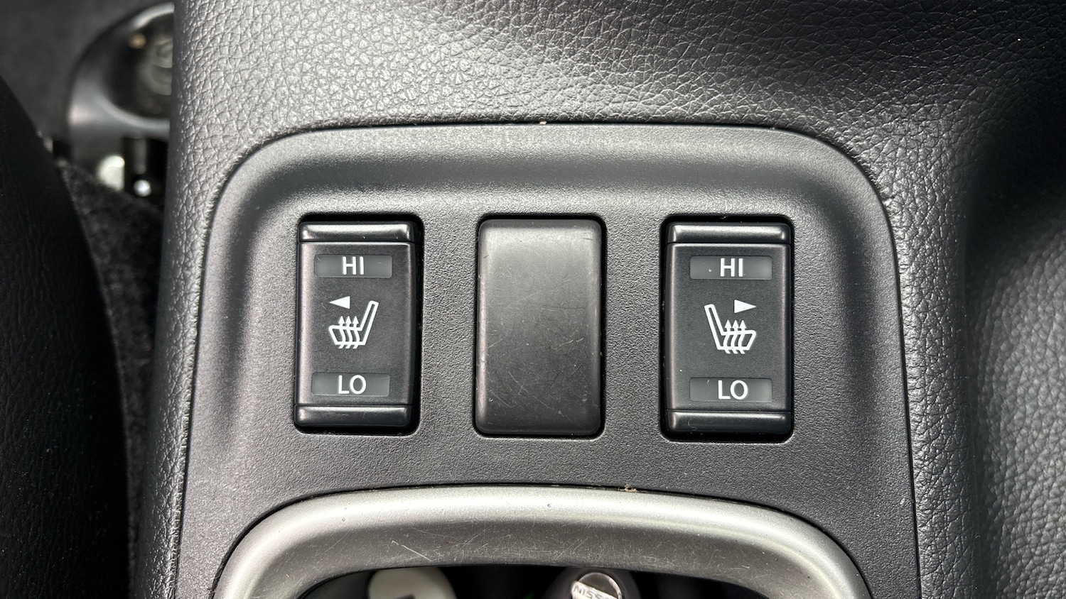 Used Nissan Navara 2020 for sale - 77935115: Photo 23