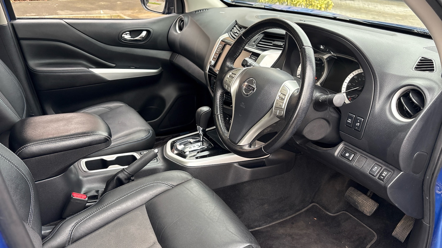 Used Nissan Navara 2020 for sale - 77935115: Photo 6