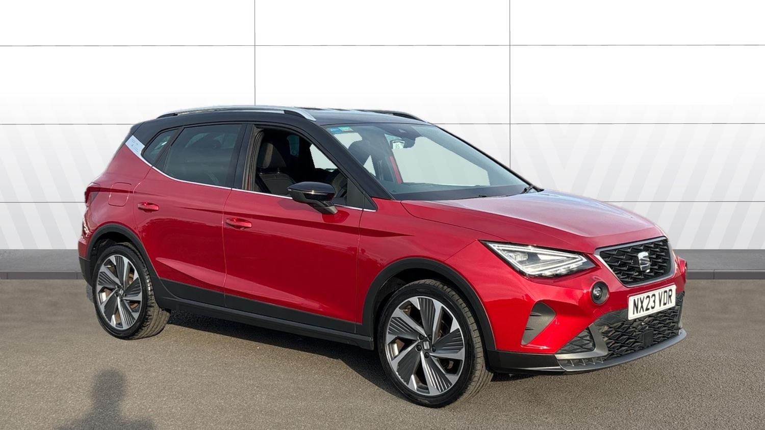 Used SEAT Arona 2023 for sale - 76402338: Photo 1
