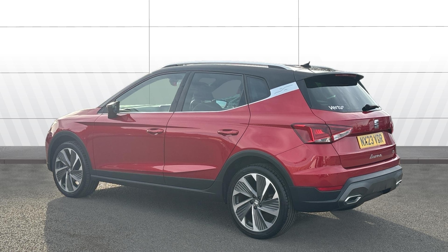 Used SEAT Arona 2023 for sale - 76402338: Photo 2