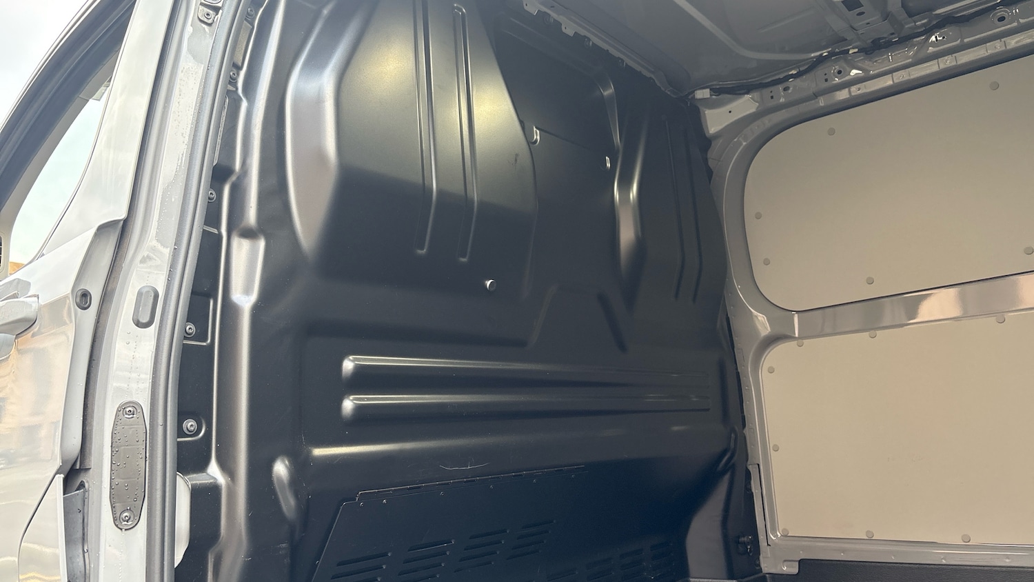 Used Ford Transit Custom 2024 for sale - 77516315: Photo 18