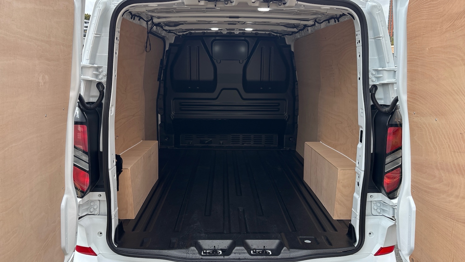 Used Ford Transit Custom 2025 for sale - 76311272: Photo 12