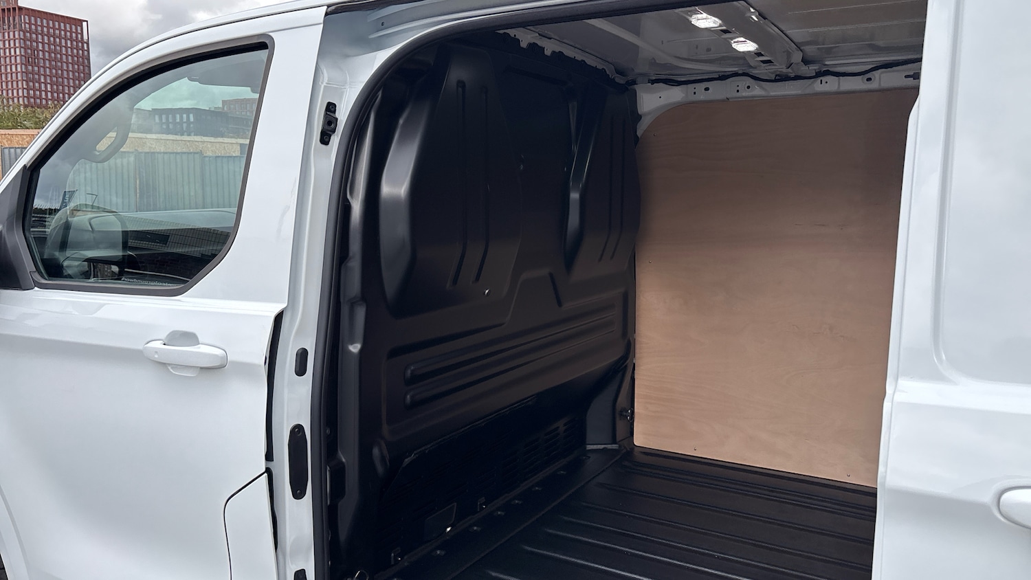 Used Ford Transit Custom 2025 for sale - 76311272: Photo 18