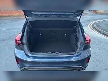 Used Ford Focus 2022 for sale - 76796785: Photo