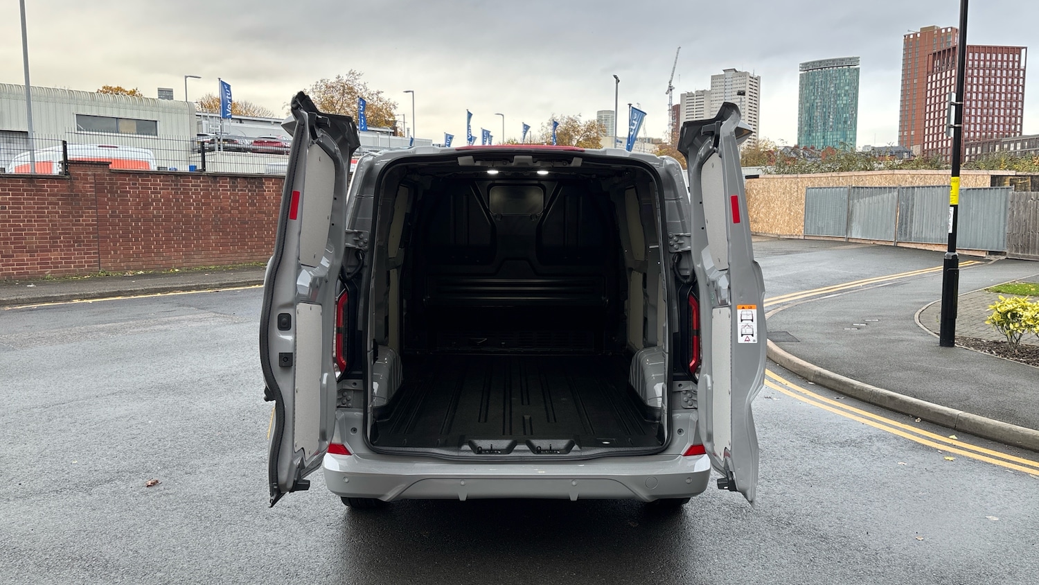 Used Ford Transit Custom 2025 for sale - 76467900: Photo 3