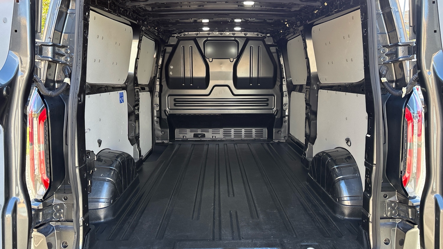 Used Ford Transit Custom 2025 for sale - 76193043: Photo 12