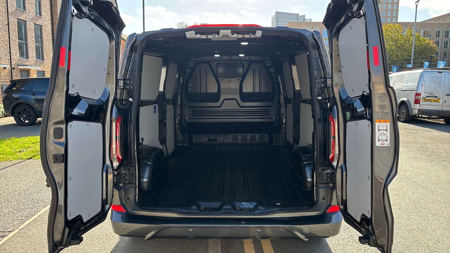 Used Ford Transit Custom 2025 for sale - 76193043: Photo 3